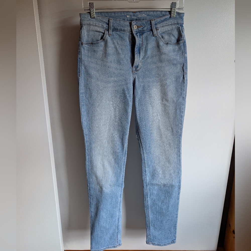 High Rise Straight Leg Light Wash Jeans